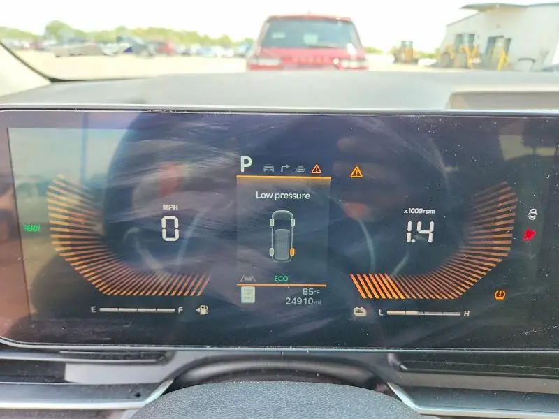2025 KIA CARNIVAL EX  
