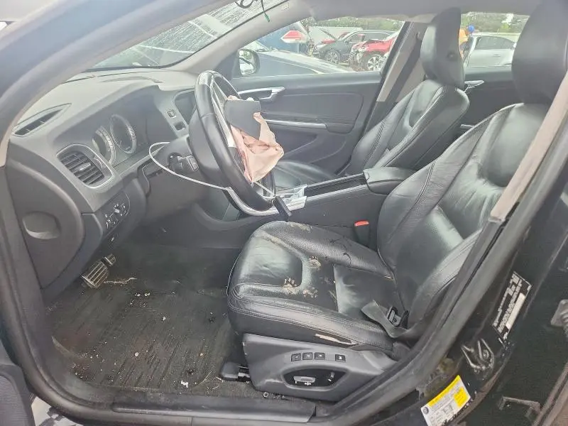2011 VOLVO S60 T6  