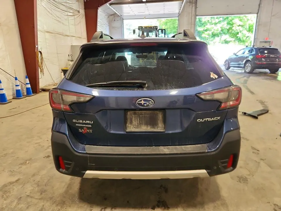 2022 SUBARU OUTBACK LIMITED  