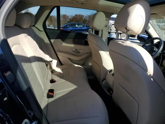 2021 MERCEDES-BENZ GLC 300  