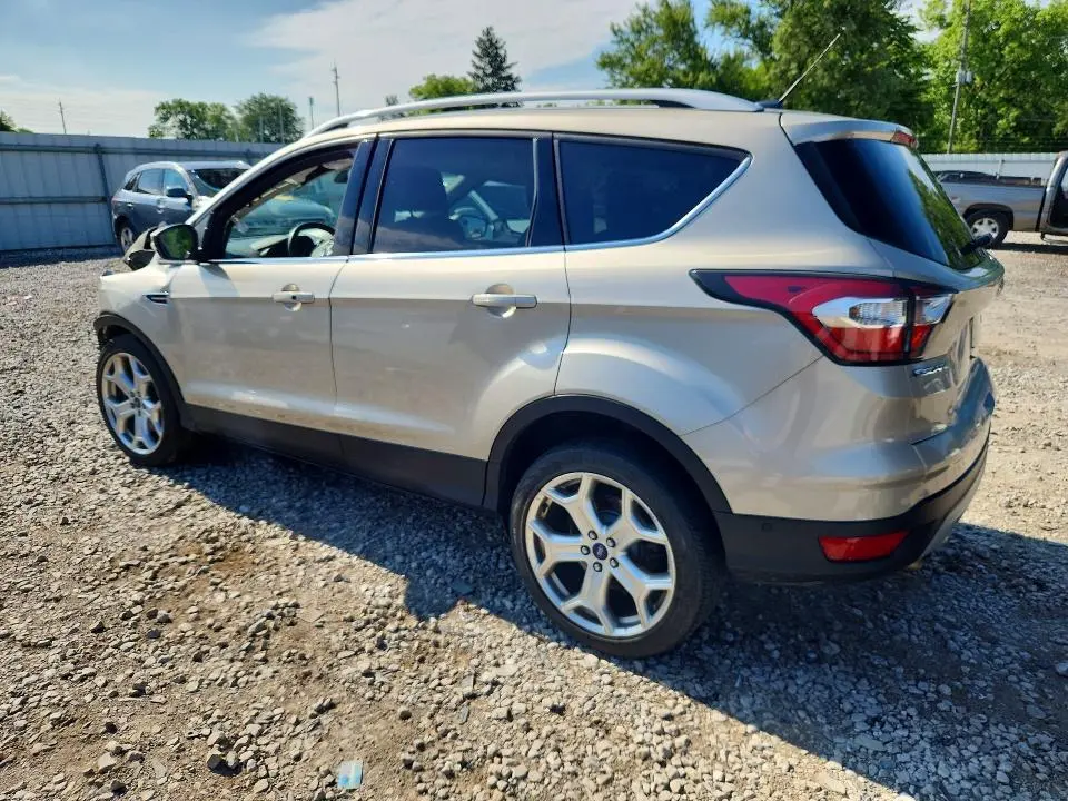 2017 FORD ESCAPE TITANIUM  