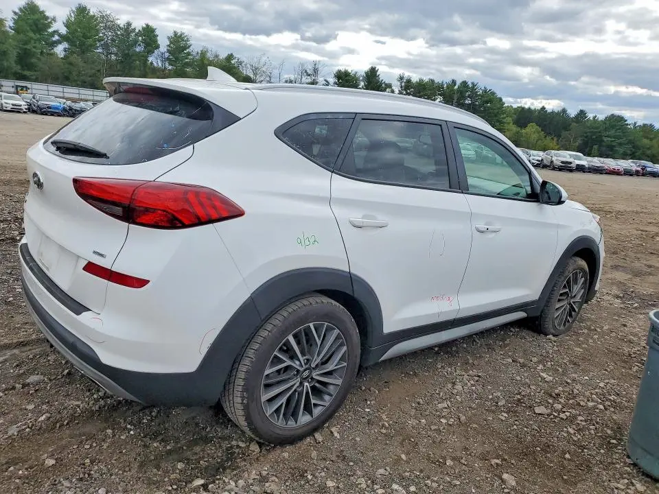 2020 HYUNDAI TUCSON SEL  