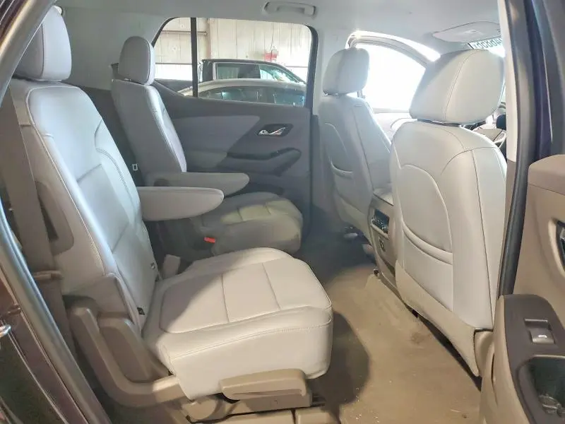 2021 CHEVROLET TRAVERSE LT  