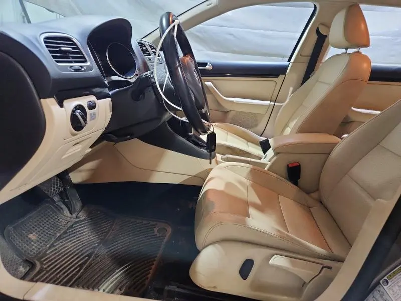 2013 VOLKSWAGEN JETTA TDI  
