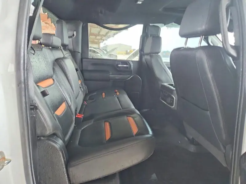 2023 GMC SIERRA K2500 AT4  