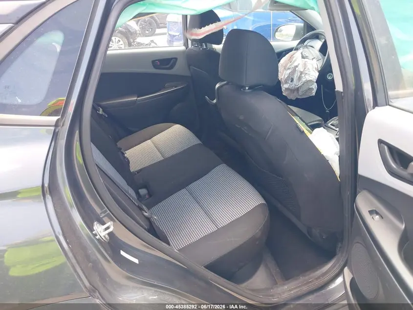 2021 HYUNDAI KONA SE