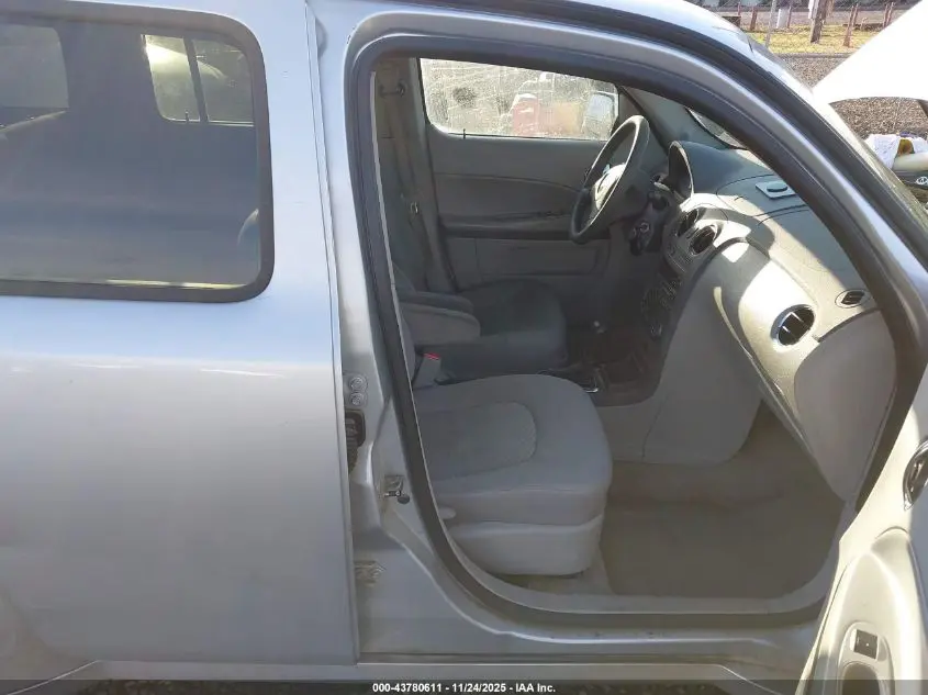 2011 CHEVROLET HHR LT