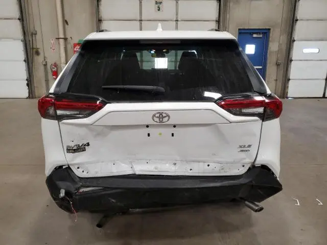 2019 TOYOTA RAV4 XLE