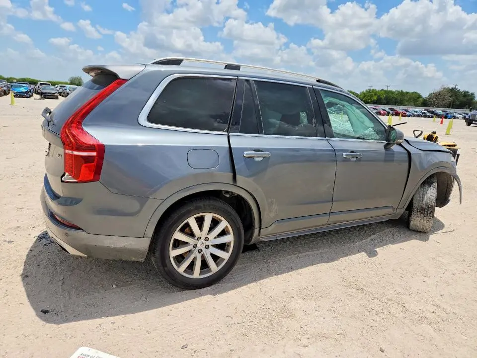 2018 VOLVO XC90 T6  