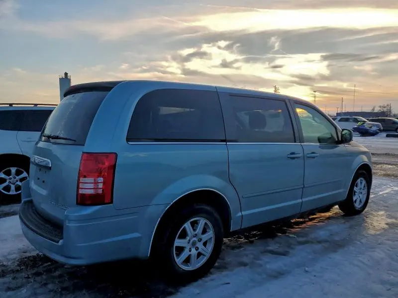 2010 CHRYSLER TOWN & COUNTRY LX  