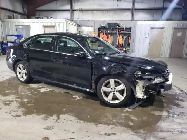 2012 VOLKSWAGEN PASSAT SE