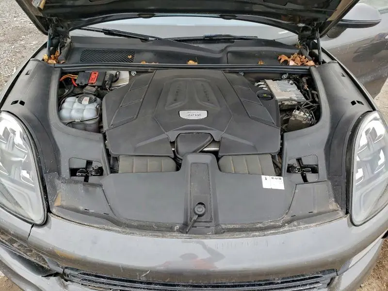 2019 PORSCHE CAYENNE   