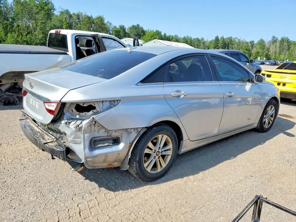 2012 HYUNDAI SONATA GLS  