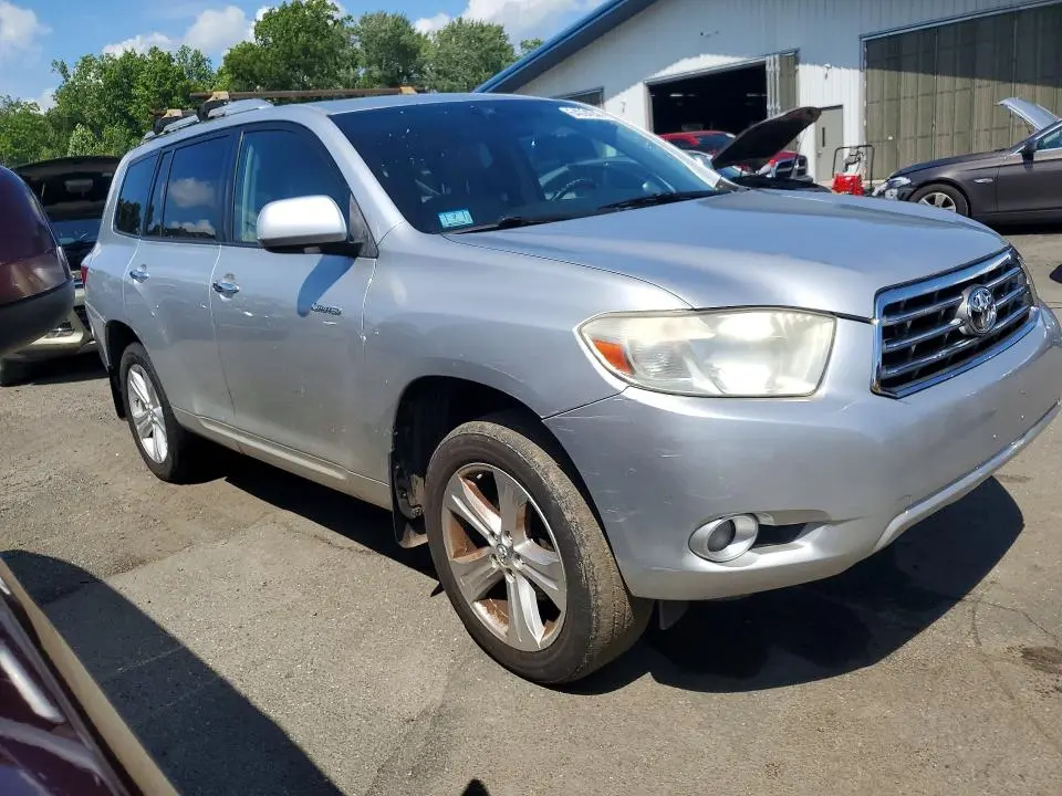 2010 TOYOTA HIGHLANDER LIMITED  