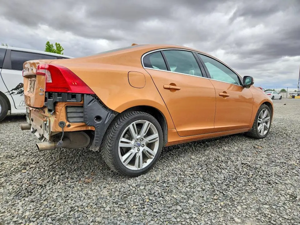 2013 VOLVO S60 T6  