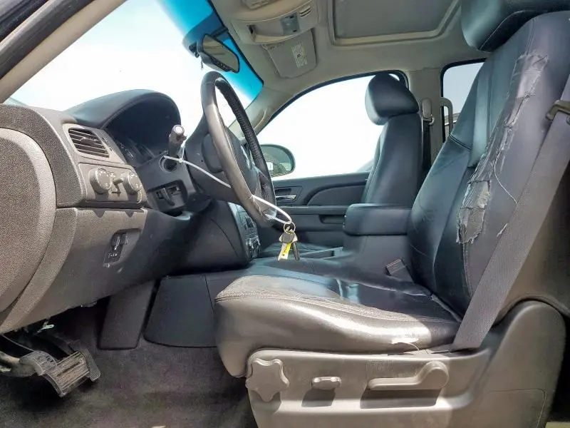 2011 CHEVROLET SUBURBAN K1500 LT  