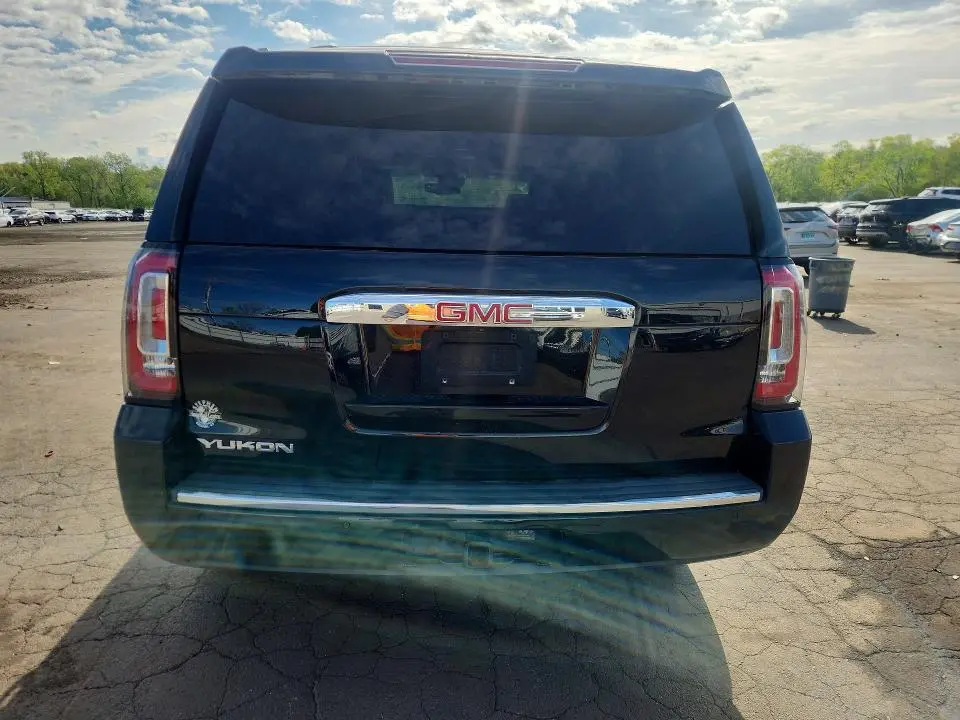2015 GMC YUKON DENALI  