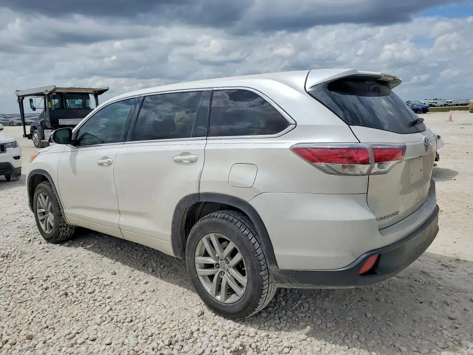 2014 TOYOTA HIGHLANDER LE  