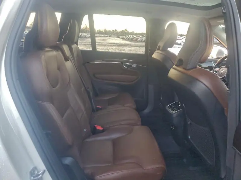 2019 VOLVO XC90 T6 MOMENTUM  