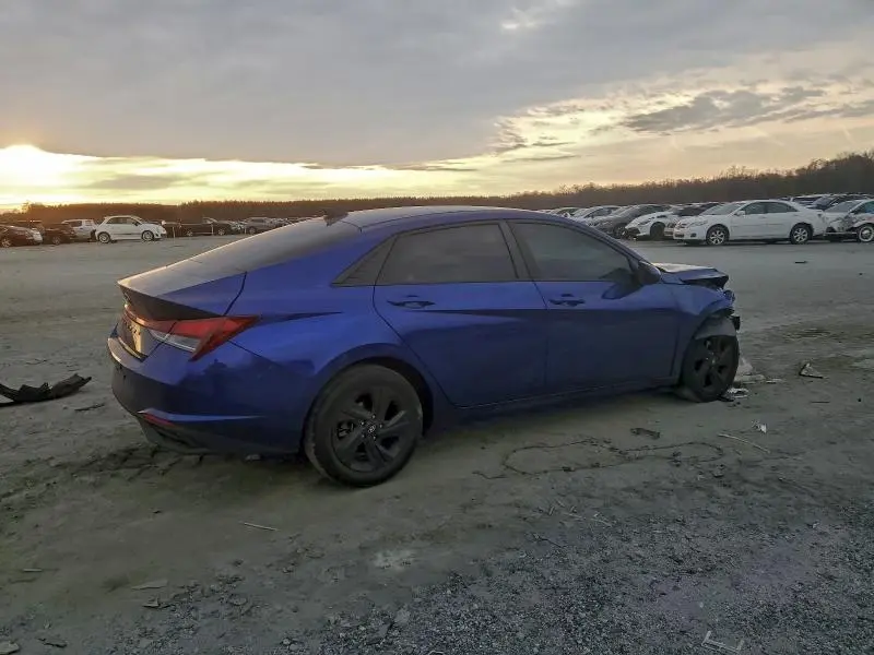 2021 HYUNDAI ELANTRA SEL  