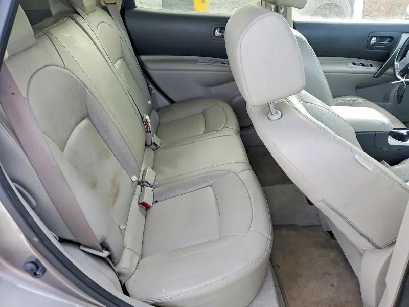 2011 NISSAN ROGUE S  