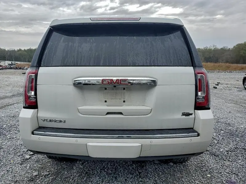 2018 GMC YUKON DENALI  