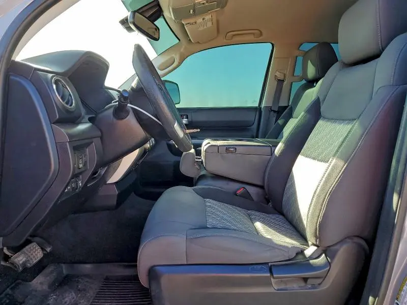 2020 TOYOTA TUNDRA CREWMAX SR5  