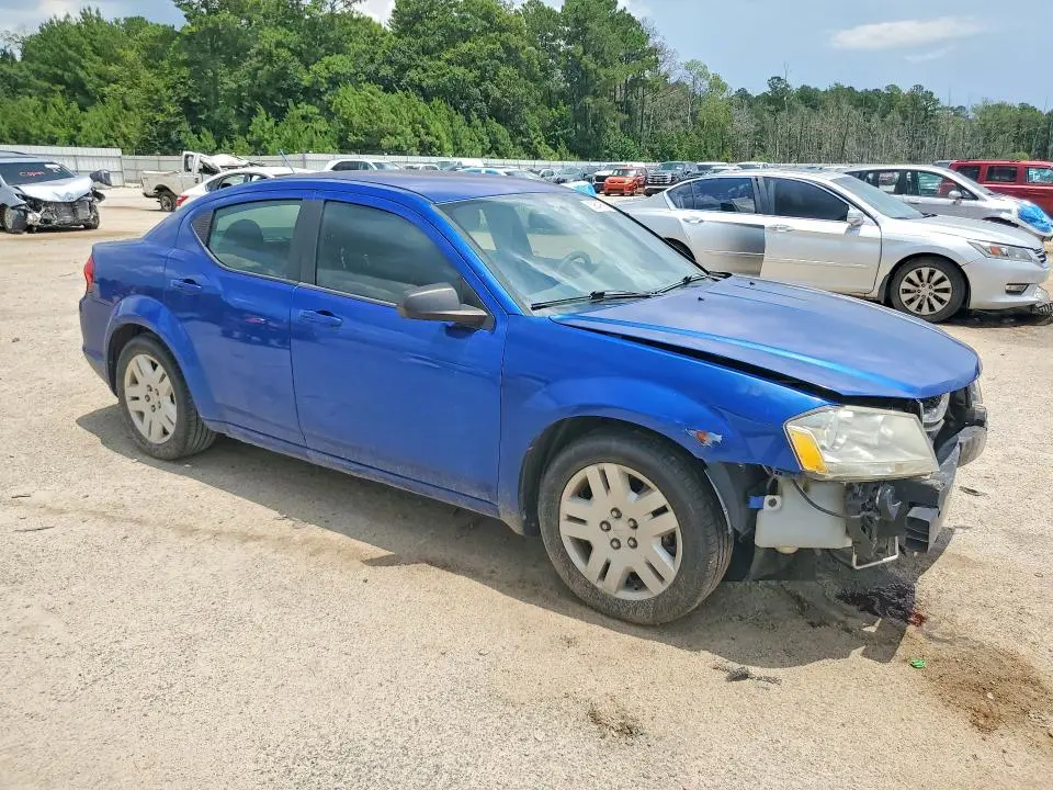 2013 DODGE AVENGER SE  