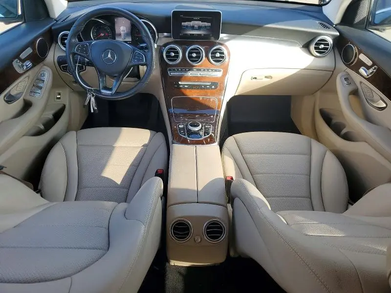 2019 MERCEDES-BENZ GLC 300  