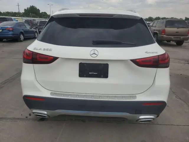 2021 MERCEDES-BENZ GLA 250 4MATIC  