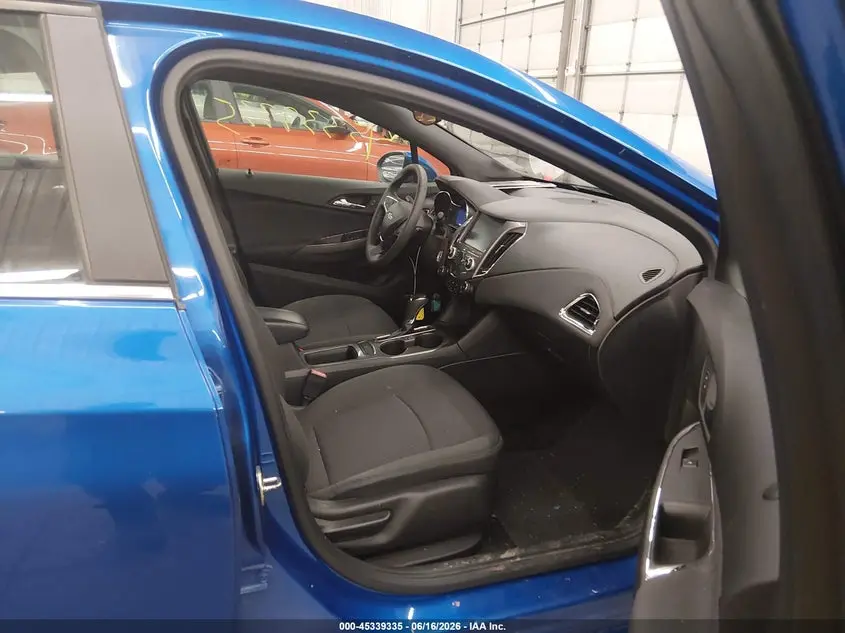 2017 CHEVROLET CRUZE LT AUTO