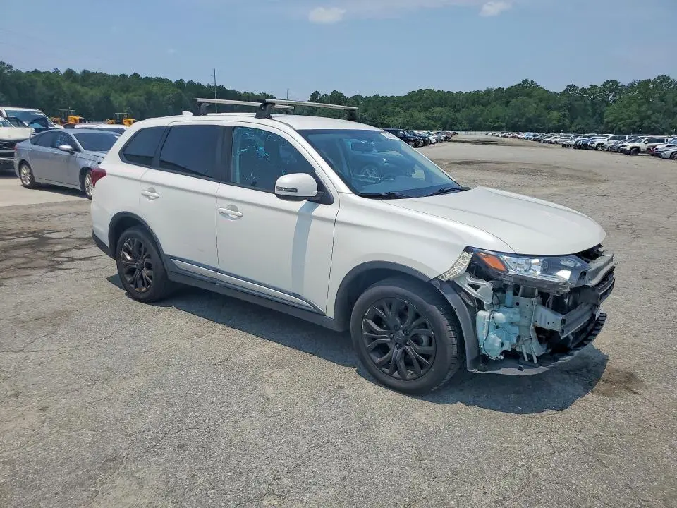 2017 MITSUBISHI OUTLANDER SE  