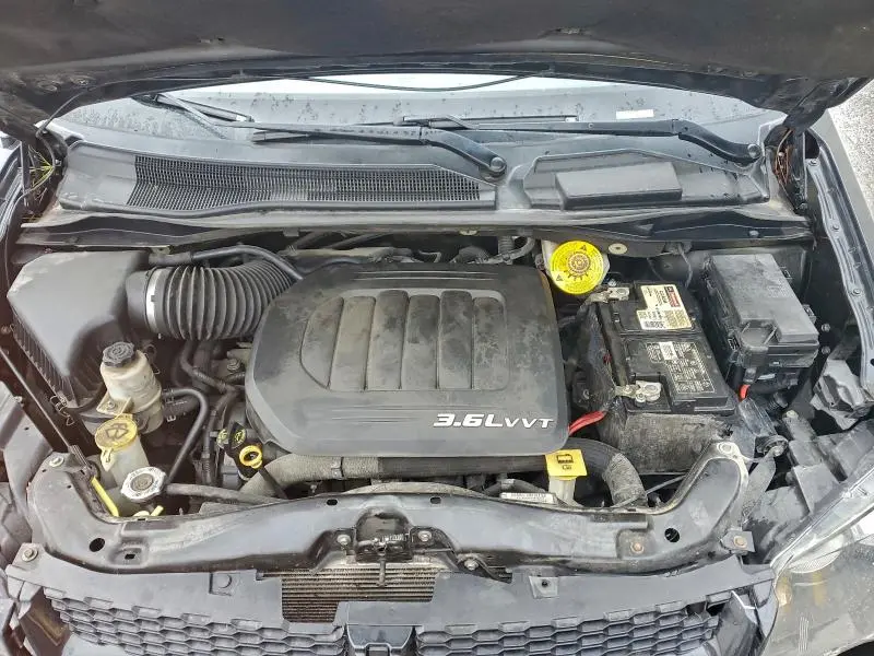 2016 DODGE GRAND CARAVAN SE  