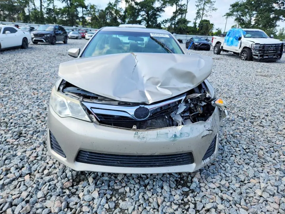 2014 TOYOTA CAMRY LE  