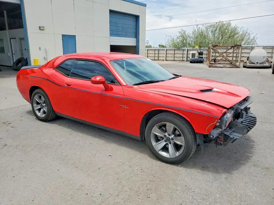 2015 DODGE CHALLENGER SXT  