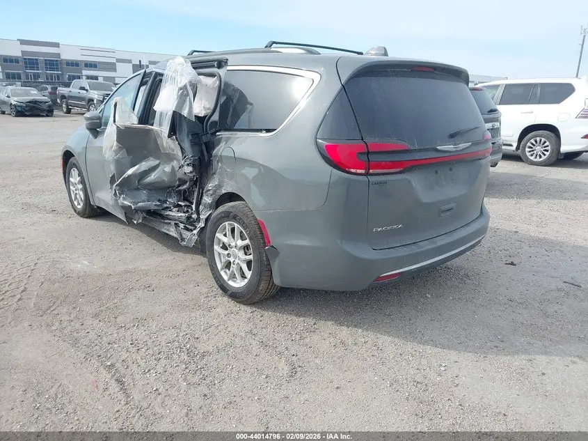 2022 CHRYSLER PACIFICA TOURING L