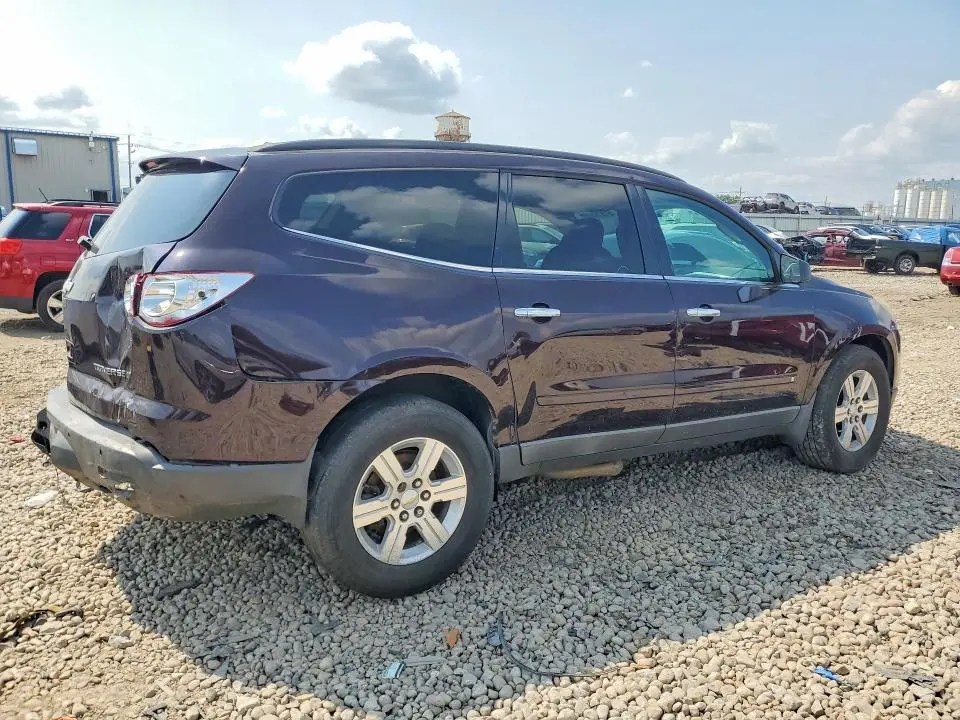 2010 CHEVROLET TRAVERSE LT  