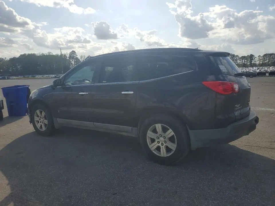 2010 CHEVROLET TRAVERSE LT  