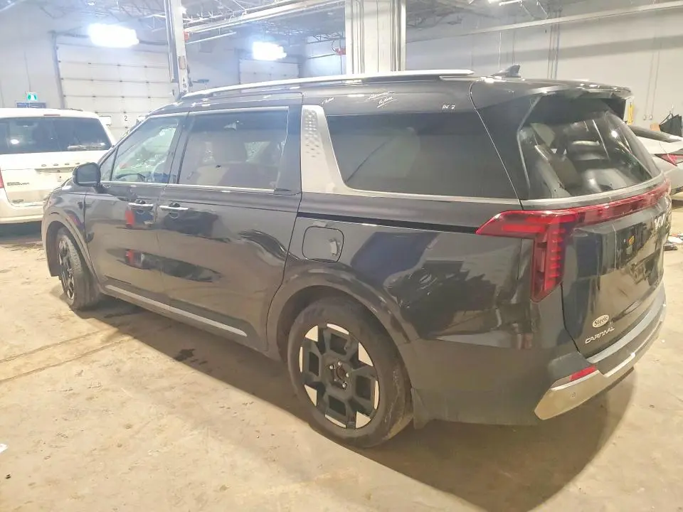 2025 KIA CARNIVAL EX  