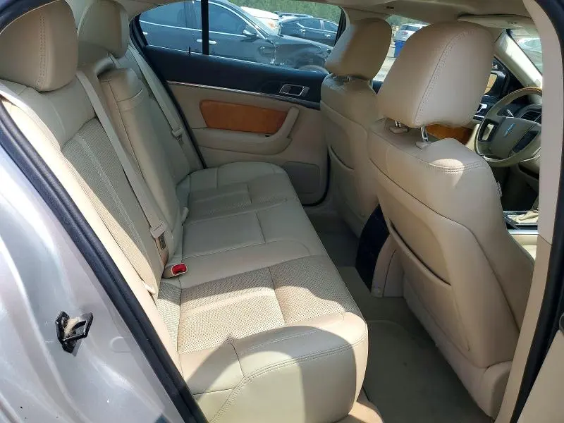 2010 LINCOLN MKS   