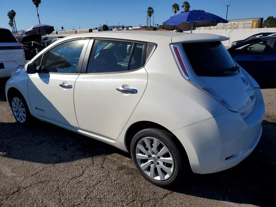2015 NISSAN LEAF S  