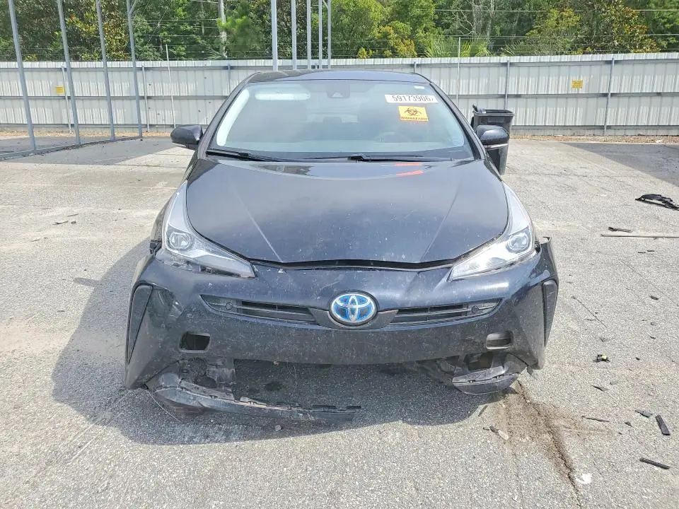 2021 TOYOTA PRIUS LE  