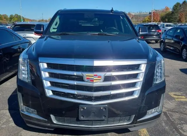 2019 CADILLAC ESCALADE ESV LUXURY  
