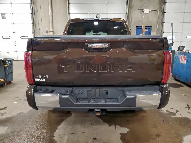 2023 TOYOTA TUNDRA CREWMAX PLATINUM  