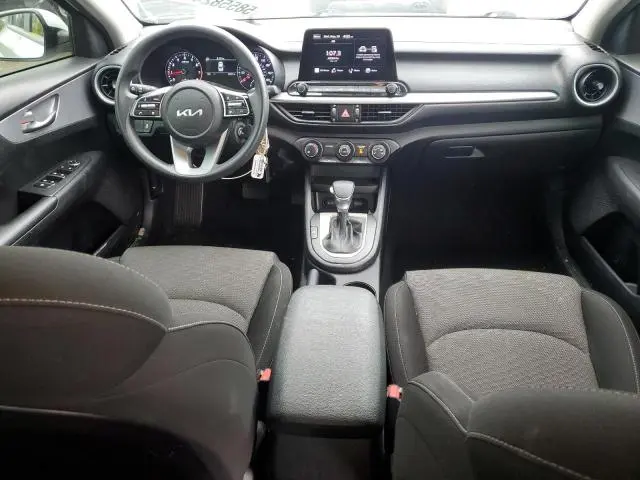 2022 KIA FORTE FE  