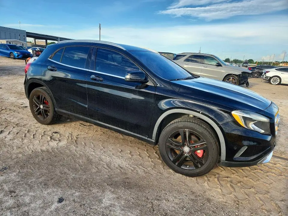 2016 MERCEDES-BENZ GLA 250  