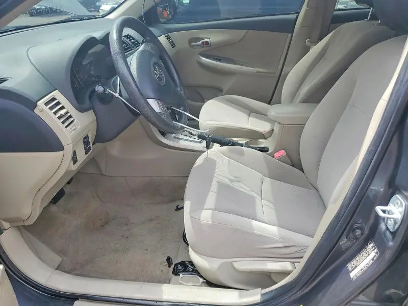 2011 TOYOTA COROLLA LE  