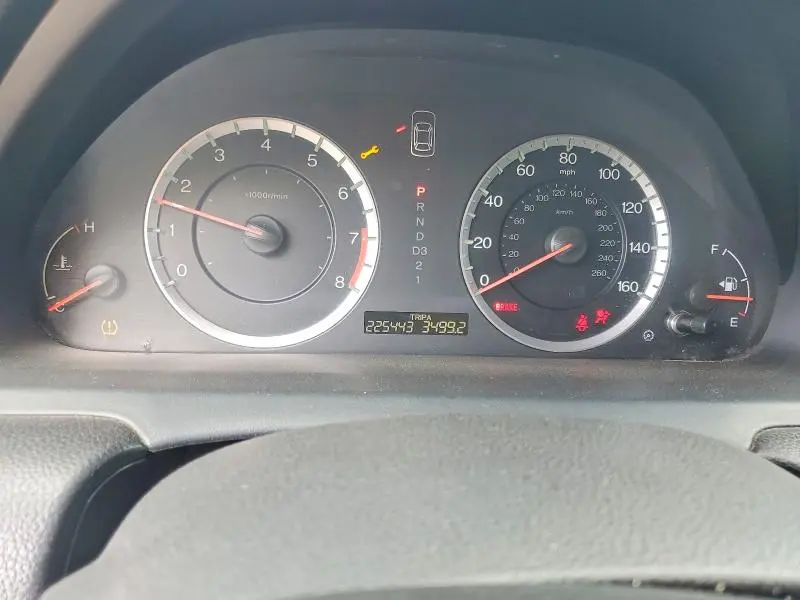 2011 HONDA ACCORD LX  