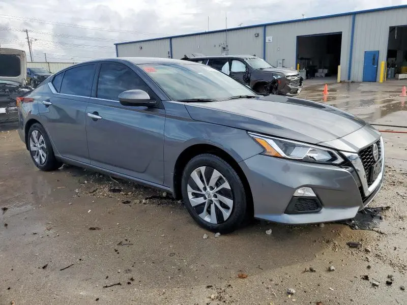 2021 NISSAN ALTIMA S  