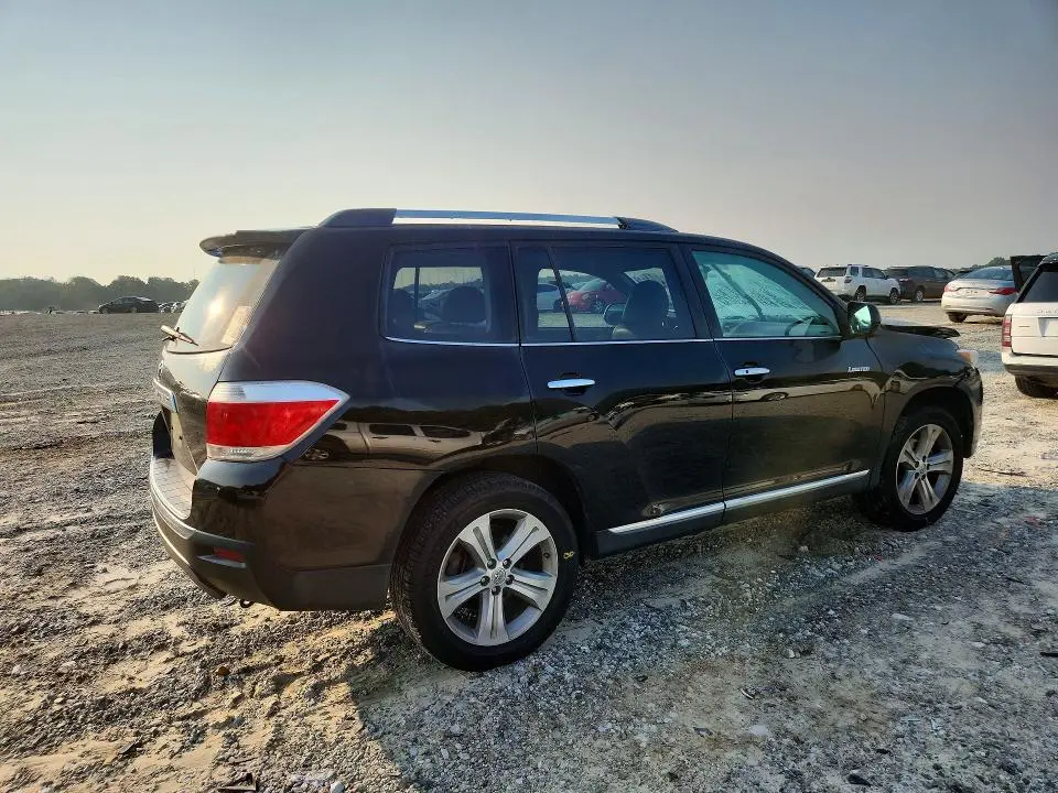 2013 TOYOTA HIGHLANDER LIMITED  